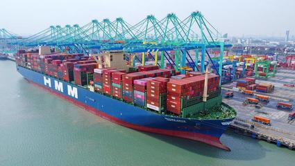 我国进出口规模首破20万亿元 传统贸易结构优化，